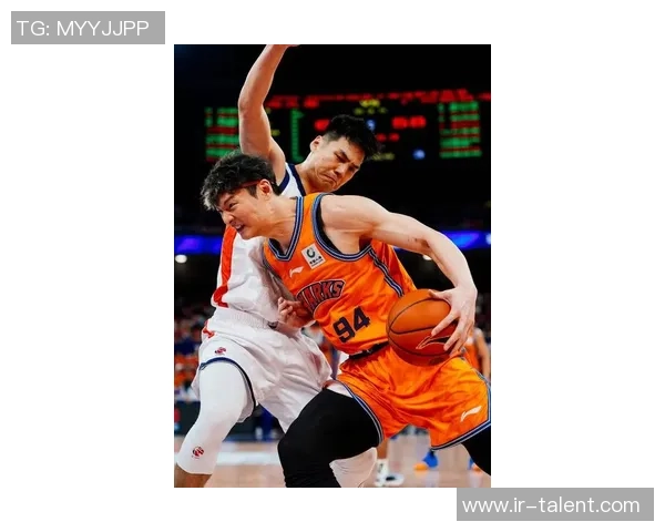 王哲林领衔中国男篮新一代力量崛起 跨越挑战展现未来无限潜力